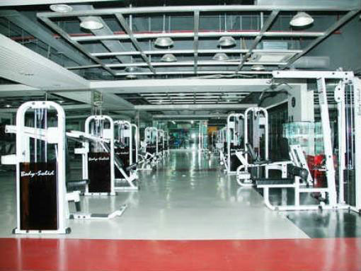 健身會(huì)所地板工程案例-深圳寶安華廣健身會(huì)所